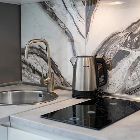 Graceful Brand New In Altamira 아데제